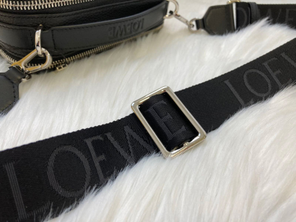 【LOEWE】ロエベ カメラ ミニ ウェアラブル クロスボディバッグ
