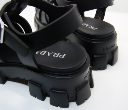 関税負担なし☆PRADA プラダ ラバー サンダル