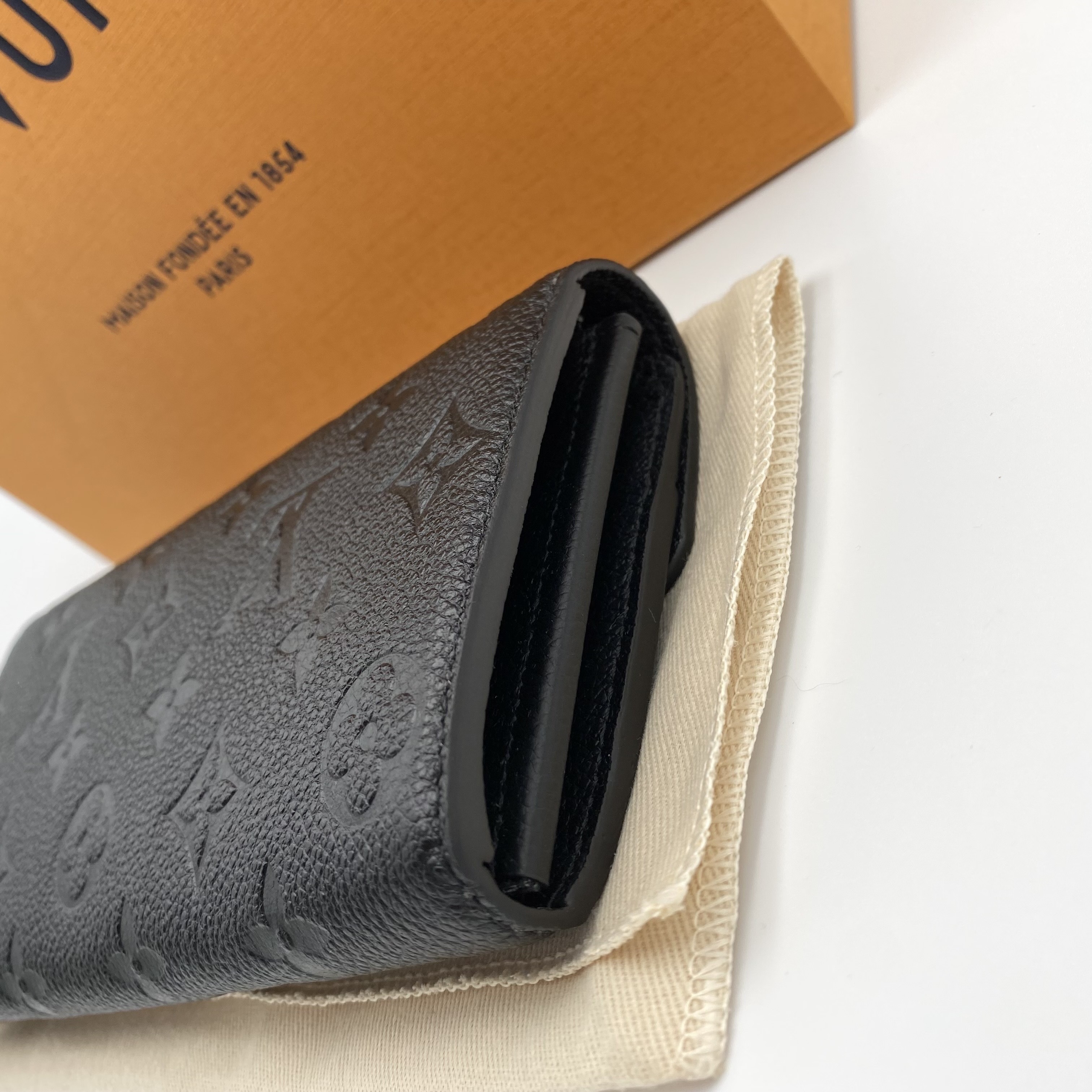 【すぐ届く】 ルイヴィトン ポルトフォイユ・サラ 長財布