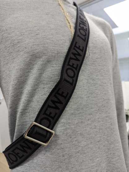 6万取引突破★UPS速達便！【LOEWE】B511A09X10_ショルダーバッグ