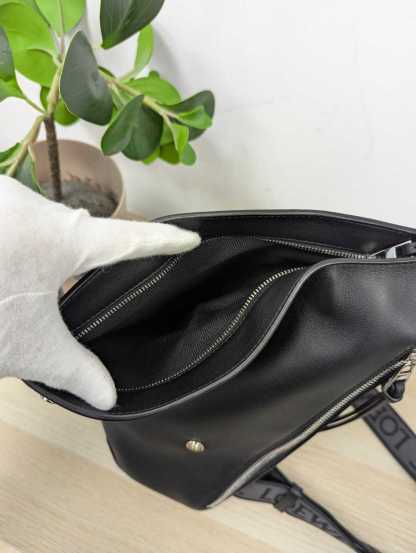 6万取引突破★UPS速達便！【LOEWE】B511A09X10_ショルダーバッグ