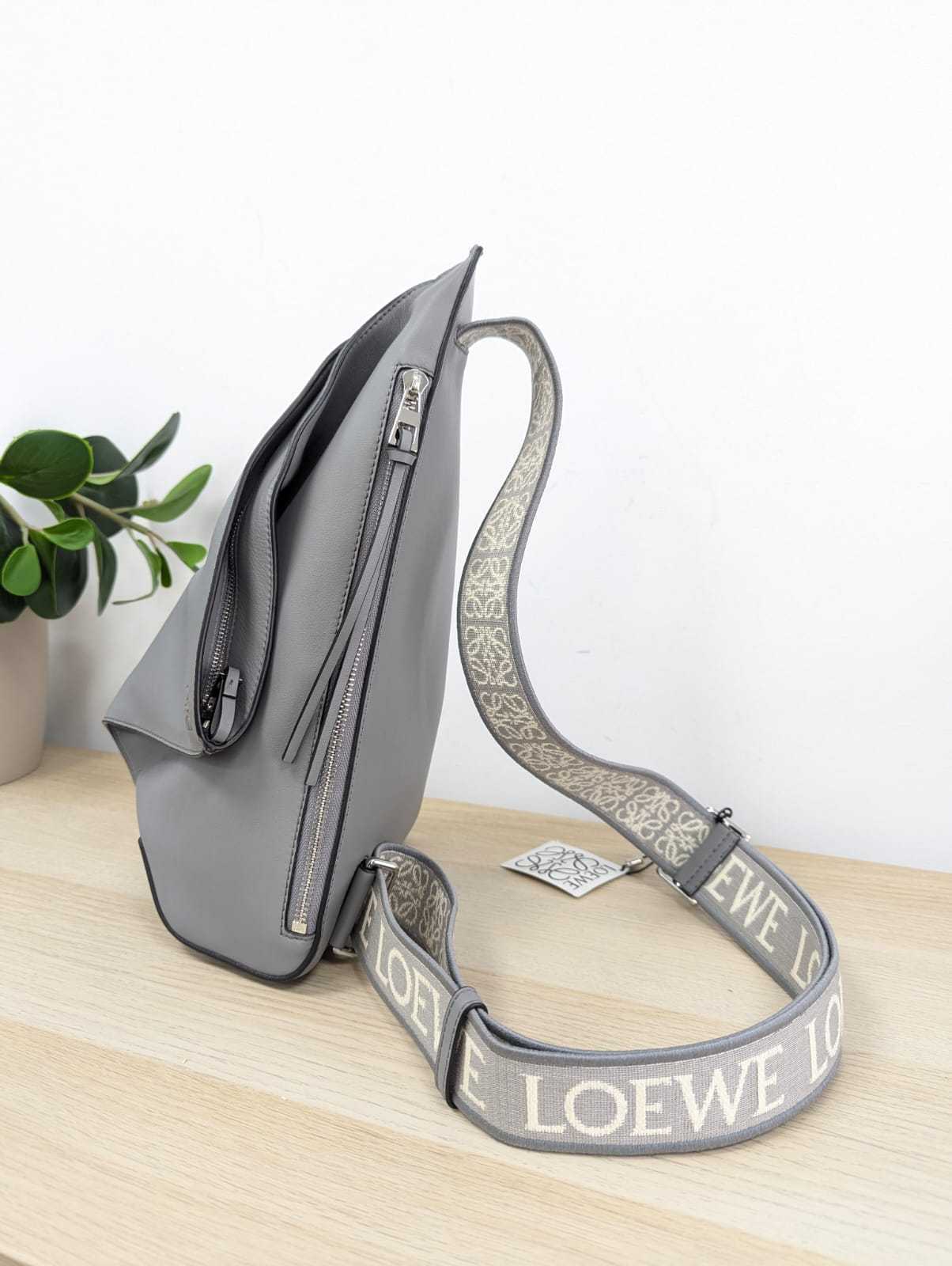 6万取引突破★UPS速達便！【LOEWE】B511A09X10_ショルダーバッグ