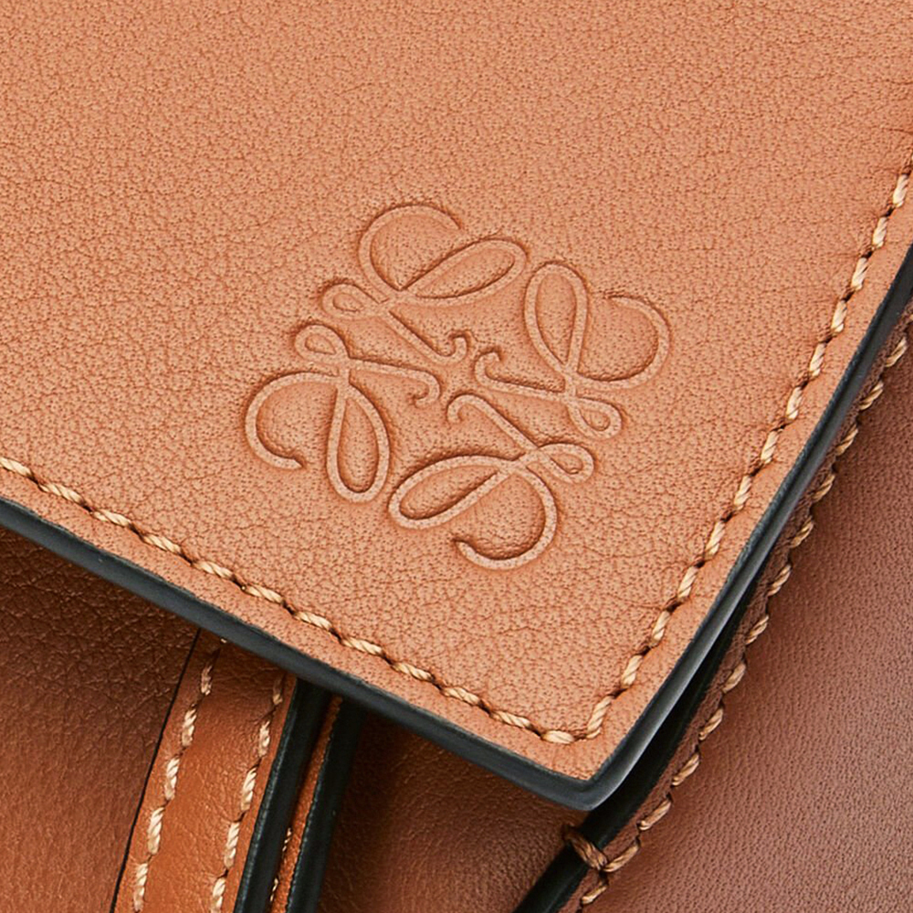 最短翌日お届け LOEWE バッグ パズル バムバッグ スモール 人気