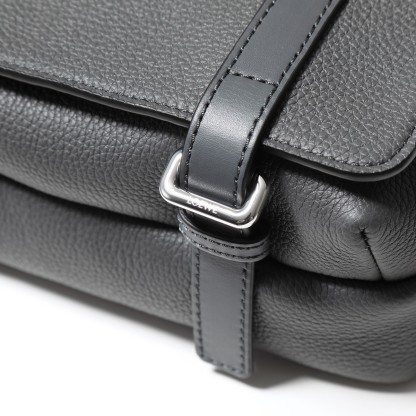 LOEWE バッグ MILITARY MESSENGE ミリタリー B553A72X22