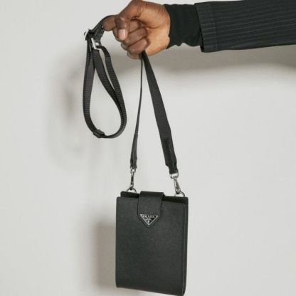 関送込! PRADA★フォンケース レザー ショルダーバッグ 2ZH179