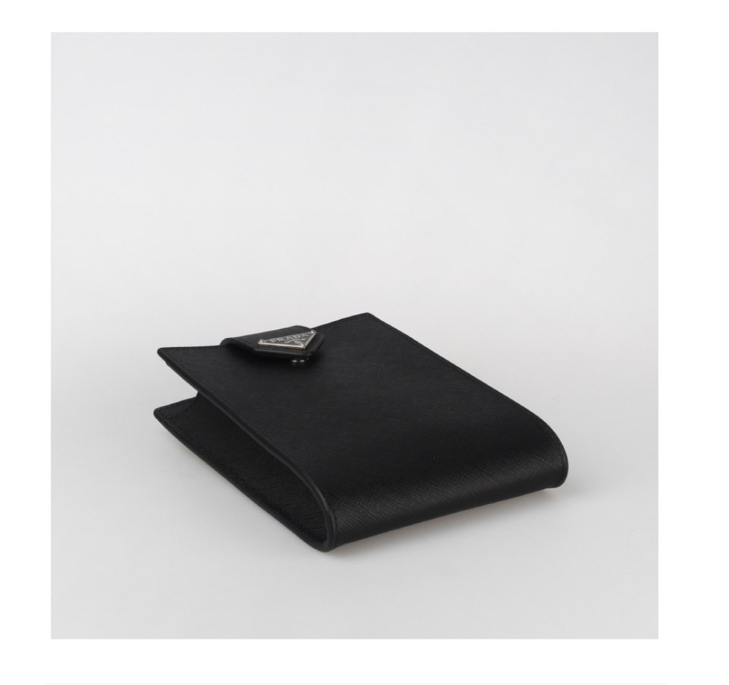 関送込! PRADA★フォンケース レザー ショルダーバッグ 2ZH179