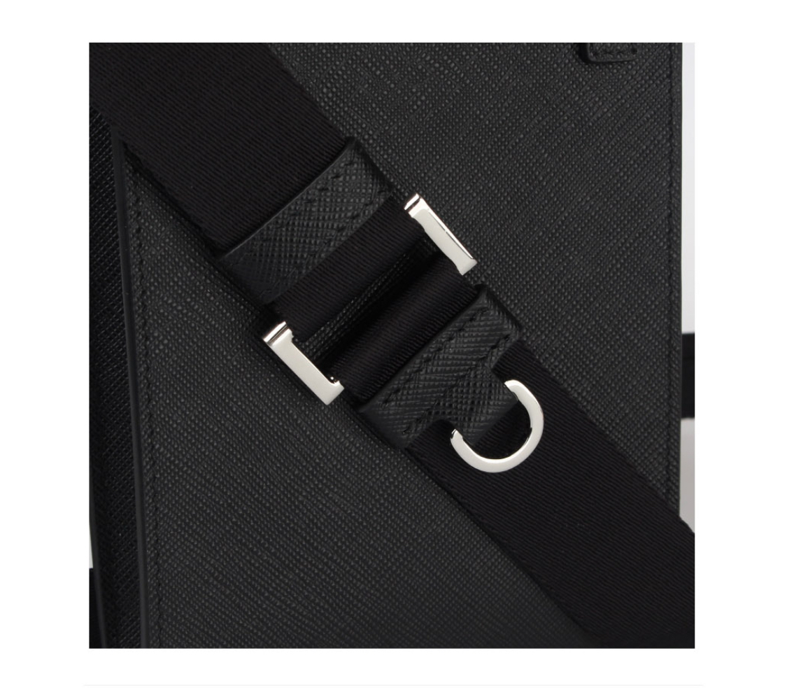 関送込! PRADA★フォンケース レザー ショルダーバッグ 2ZH179