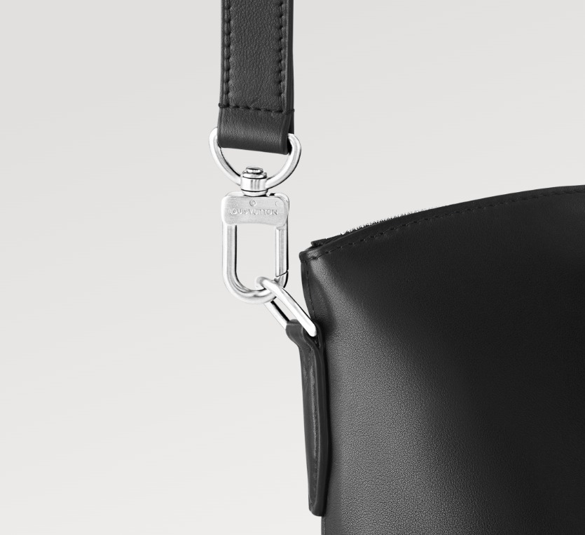 Louis Vuitton バッグ《Lock It MM》黒 ミレジムレザー 直営店