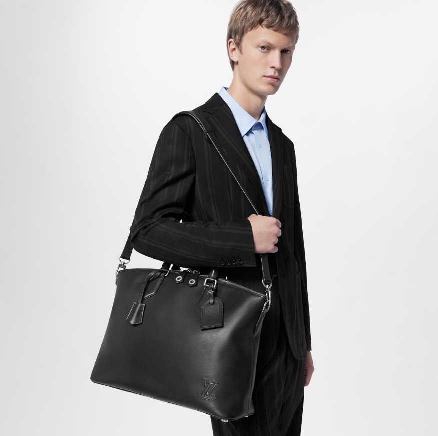 Louis Vuitton バッグ《Lock It MM》黒 ミレジムレザー 直営店