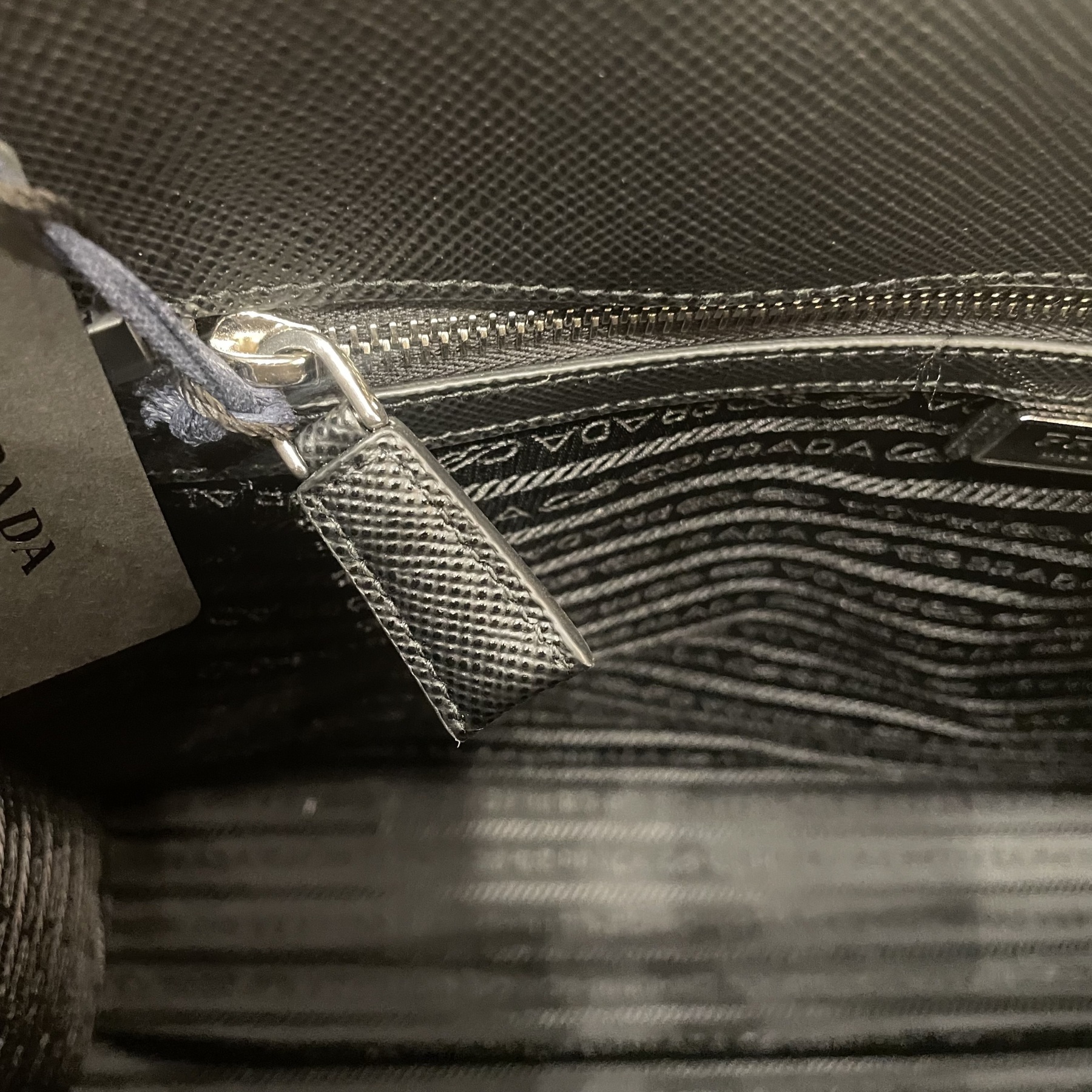 PRADA☆DHL発送♪ サフィアーノショッピングトート☆2VG101