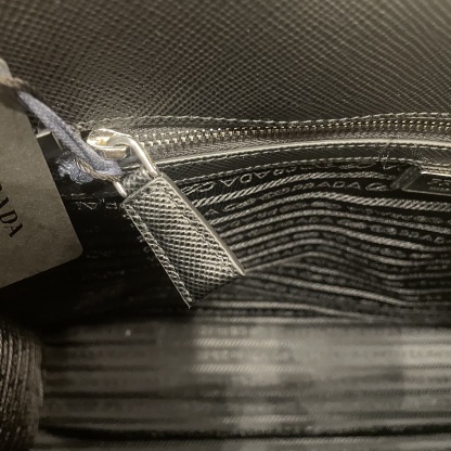 PRADA☆DHL発送♪ サフィアーノショッピングトート☆2VG101