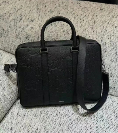 《ビジネスに♡》DIOR ジップ ブリーフケース