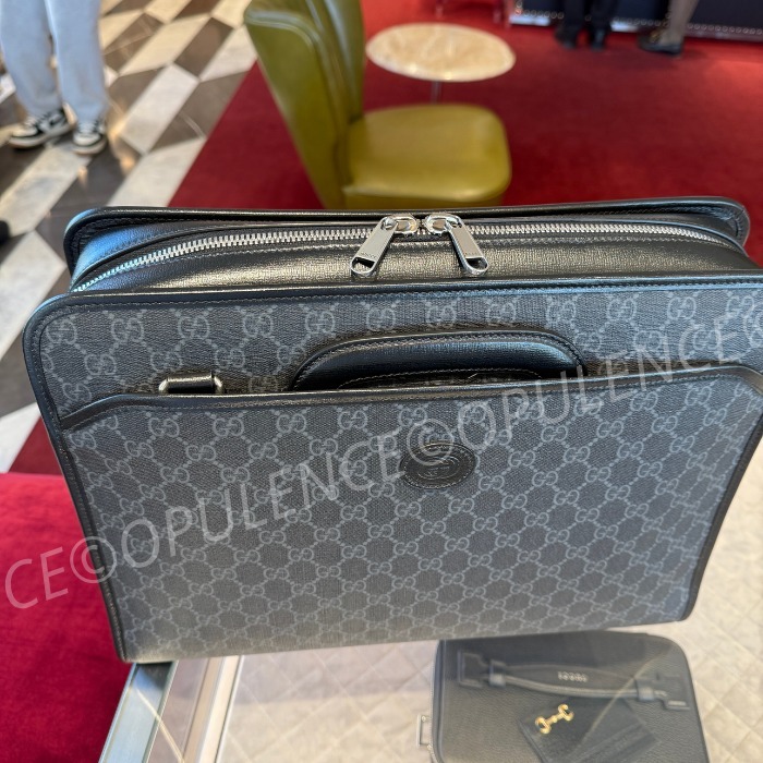 GUCCI グッチ 人気 GGスプリーム ブリーフケース ビジネスバッグ