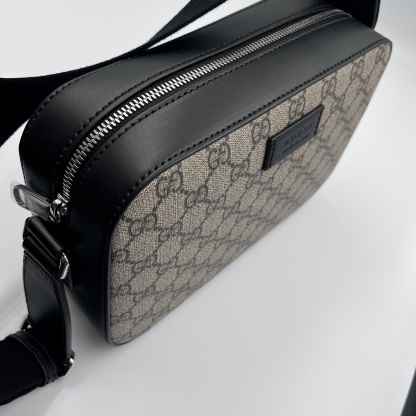 限定セール★グッチGGスプリーム ショルダーバッグ カメラ779880