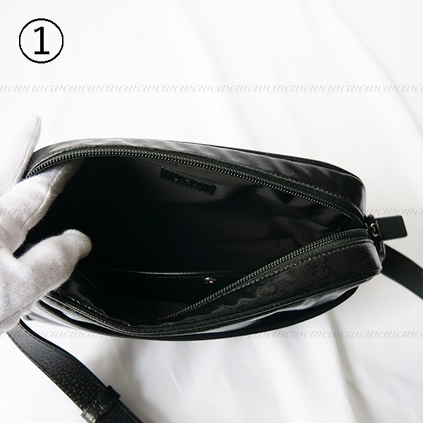 【完売必至】グッチ 光沢が美しいモノグラム柄ショルダーバッグ