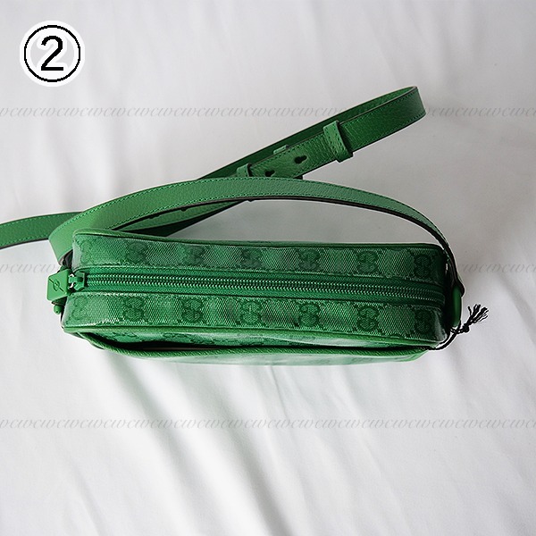 【完売必至】グッチ 光沢が美しいモノグラム柄ショルダーバッグ