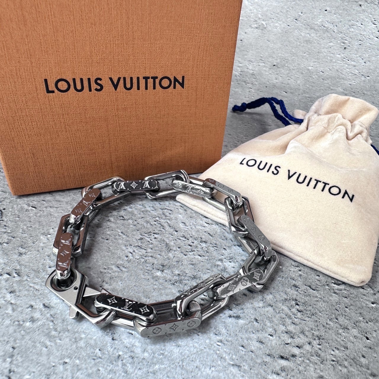 Louis Vuitton モノグラムチェーン ブレスレット
