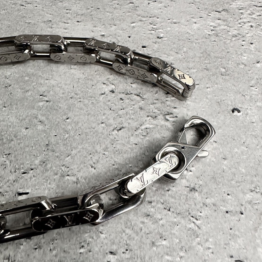 Louis Vuitton ネックレス・チェーン モノグラム