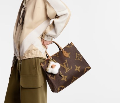 【メンズに大人気】Louis Vuitton　オンザゴー MM　トートバッグ