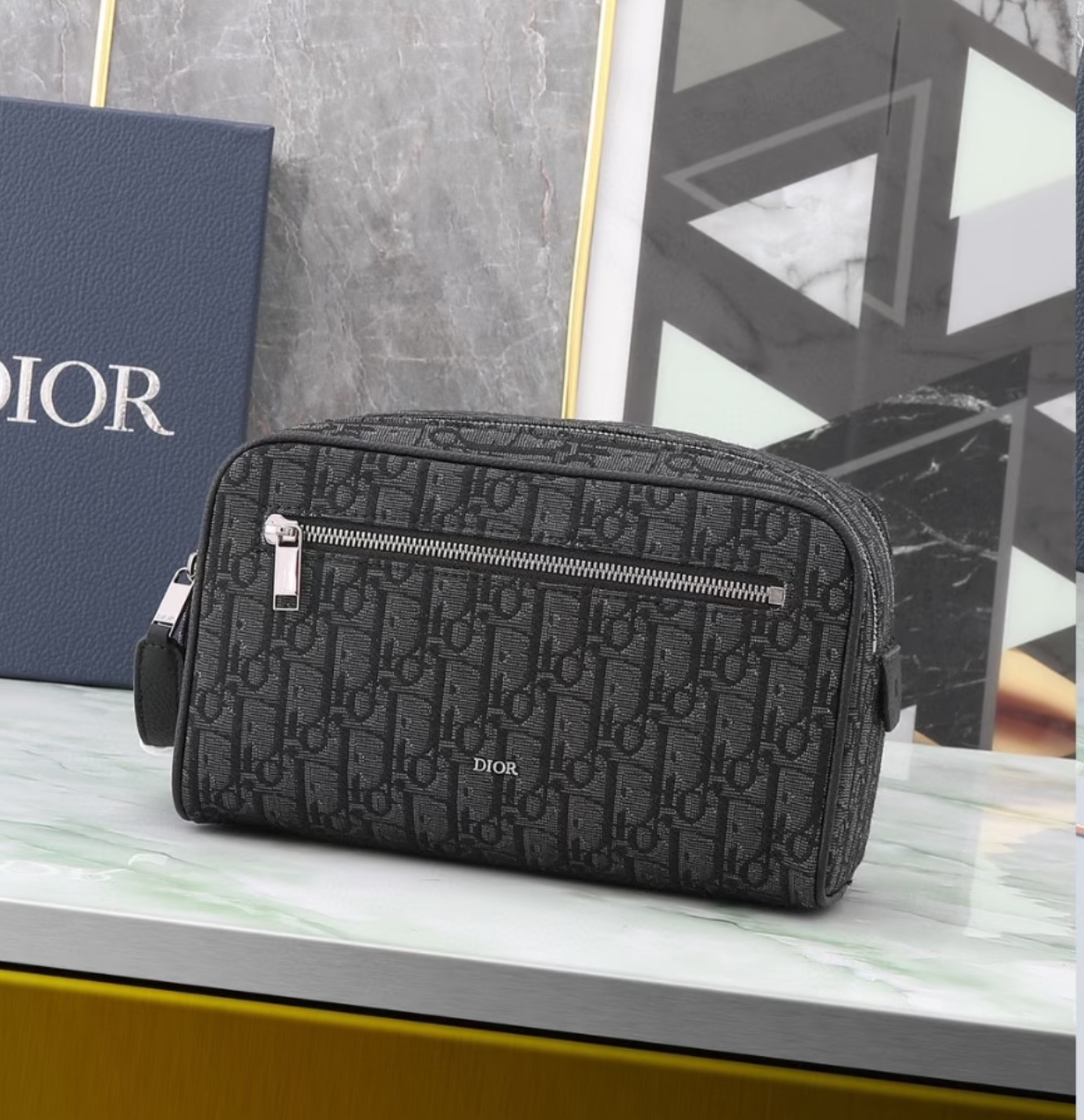 【多機能的で大人気☆おしゃれ♪】DIOR ディオール ポーチ