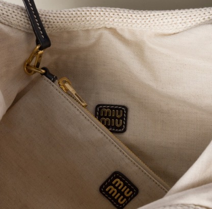 【夏に最適☆】ミュウミュウ トートバック IVY ラフィア風 25SS