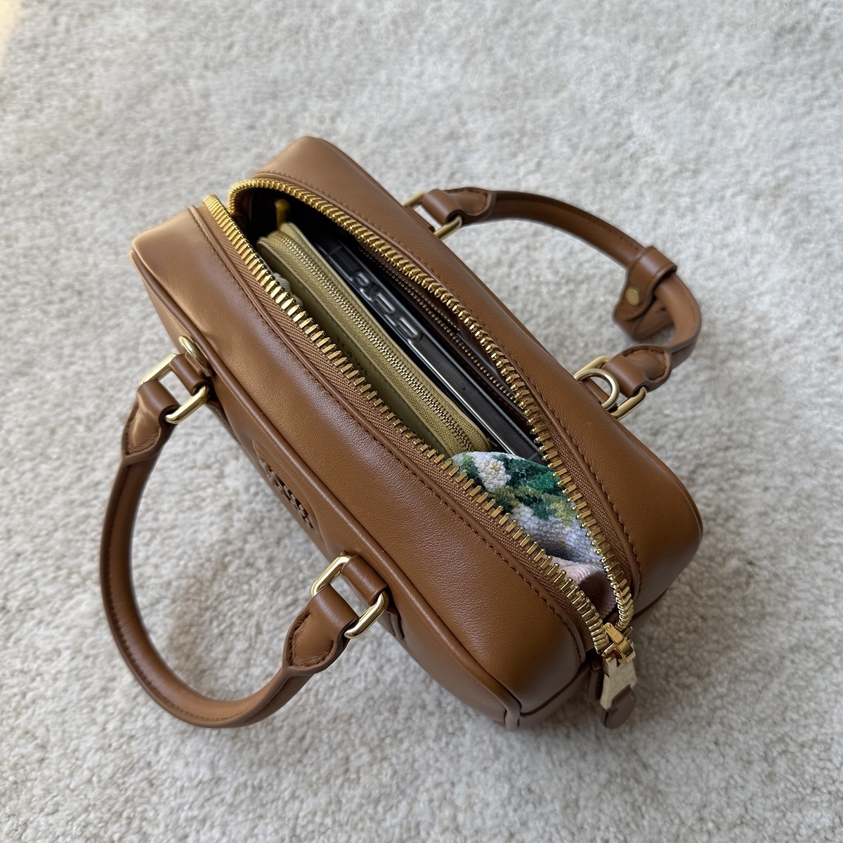 MIUMIU ショルダーバッグ ARCADIE アルカディ 5BB142 ACR3