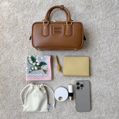 MIUMIU ショルダーバッグ ARCADIE アルカディ 5BB142 ACR3