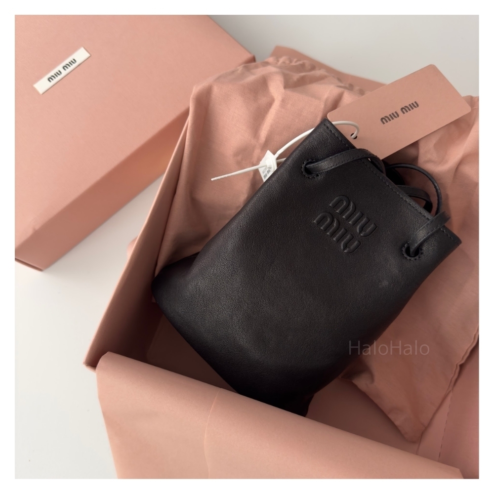 【MiuMiu】ナッパレザーミニバッグ