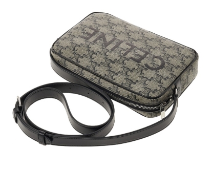 ☆送料関税込☆CELINE ロゴ ミディアム メッセンジャーバッグ