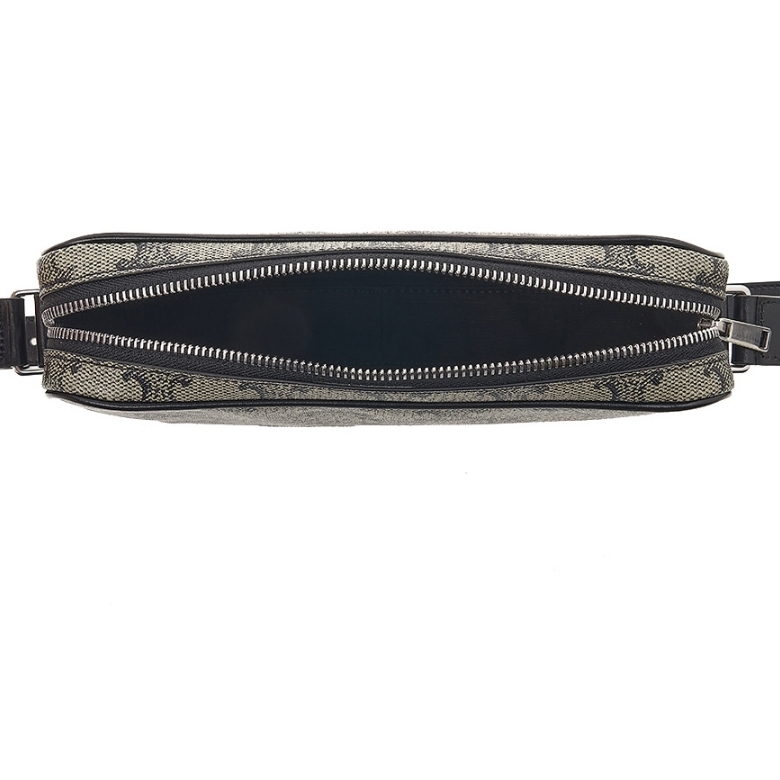 ☆送料関税込☆CELINE ロゴ ミディアム メッセンジャーバッグ