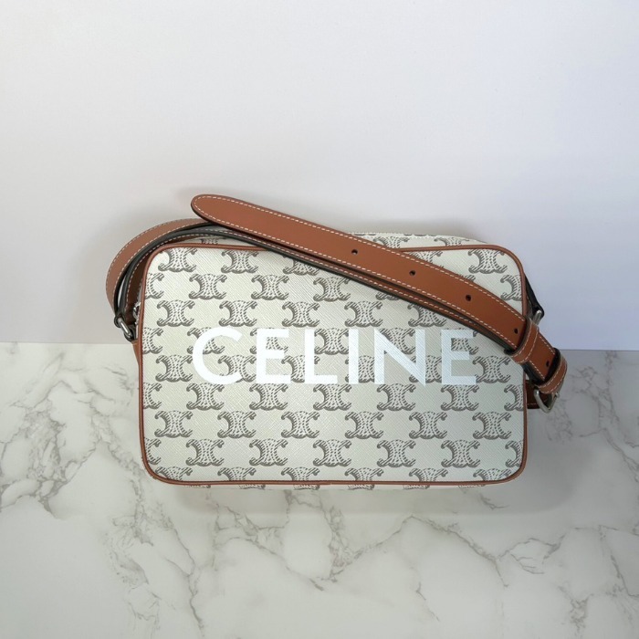 関税込 国内即発【CELINE】ミディアムメッセンジャーバッグ