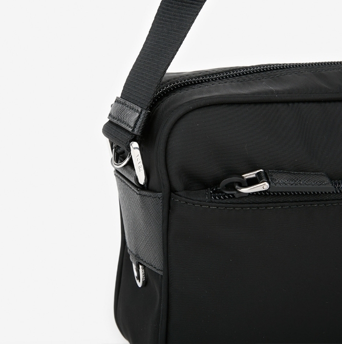 ☆送料関税込☆RADA Re-Nylon ポーチ付き ショルダーバッグ☆