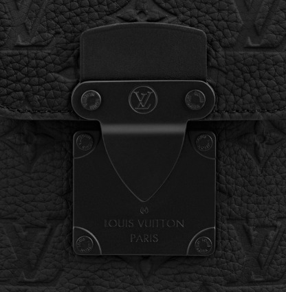 お出かけ 旅行に ヴィトン ショルダーバッグ ミニ 黒 財布