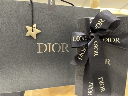 すぐ届く！DIOR Saddle フラップ付きメッセンジャーバッグ ミニ