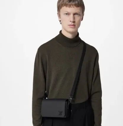 【雑誌 GQ 掲載】LV☆ファストライン・ウエアラブル ウォレット