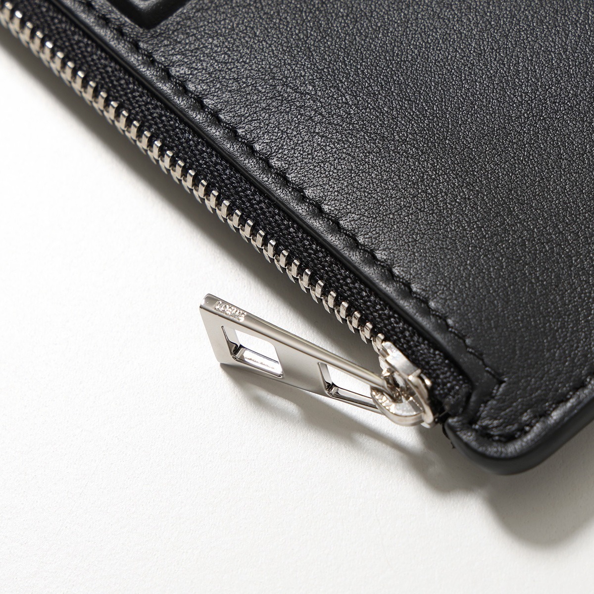 LOEWE コインケース カードケース C565Z40X05 サテンカーフ