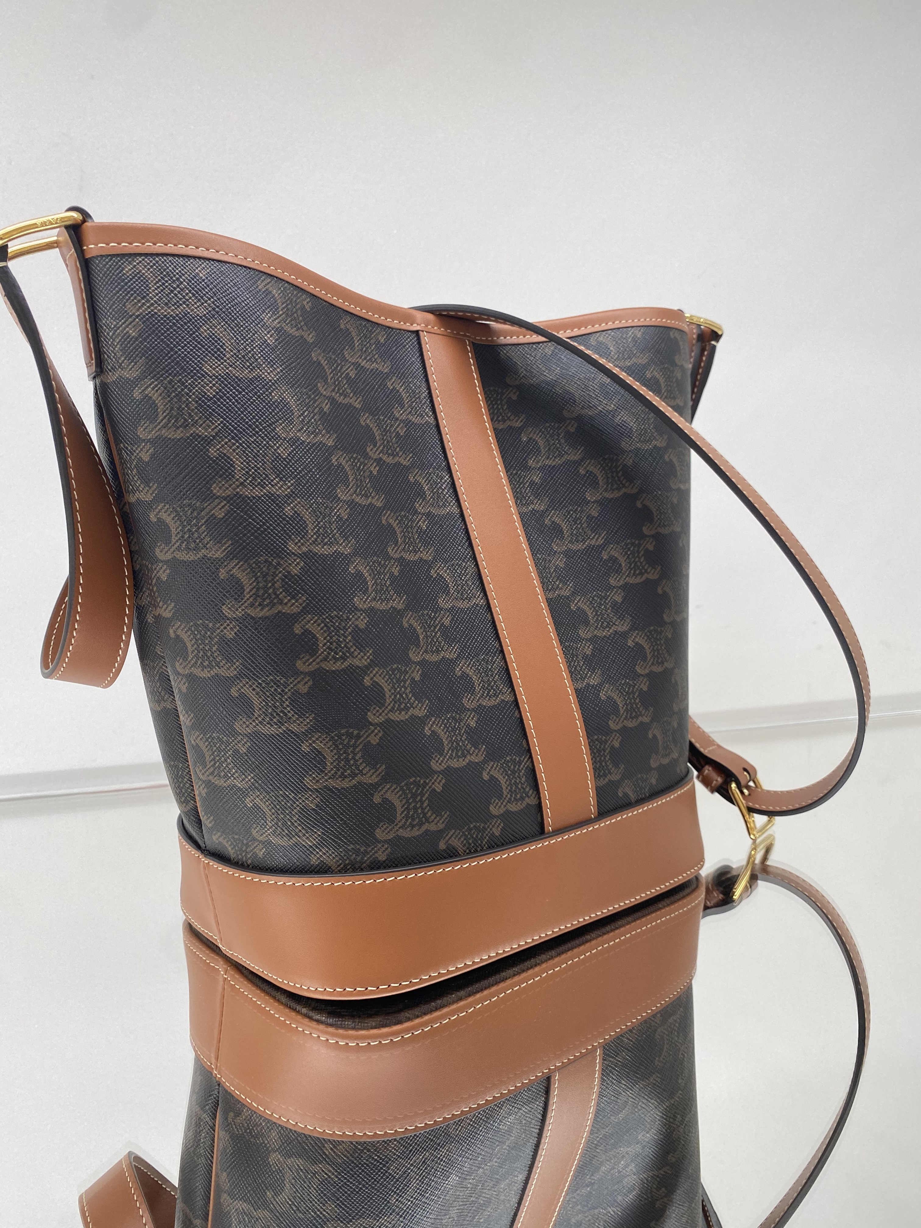 CELINE【入手困難】スモールバケット/トリオンフキャンバス 全色