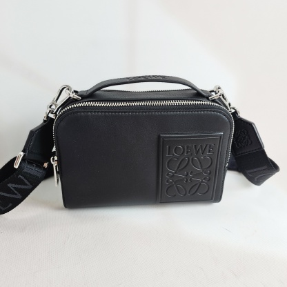★人気★【LOEWE】★MINI CAMERA ショルダーバッグ★