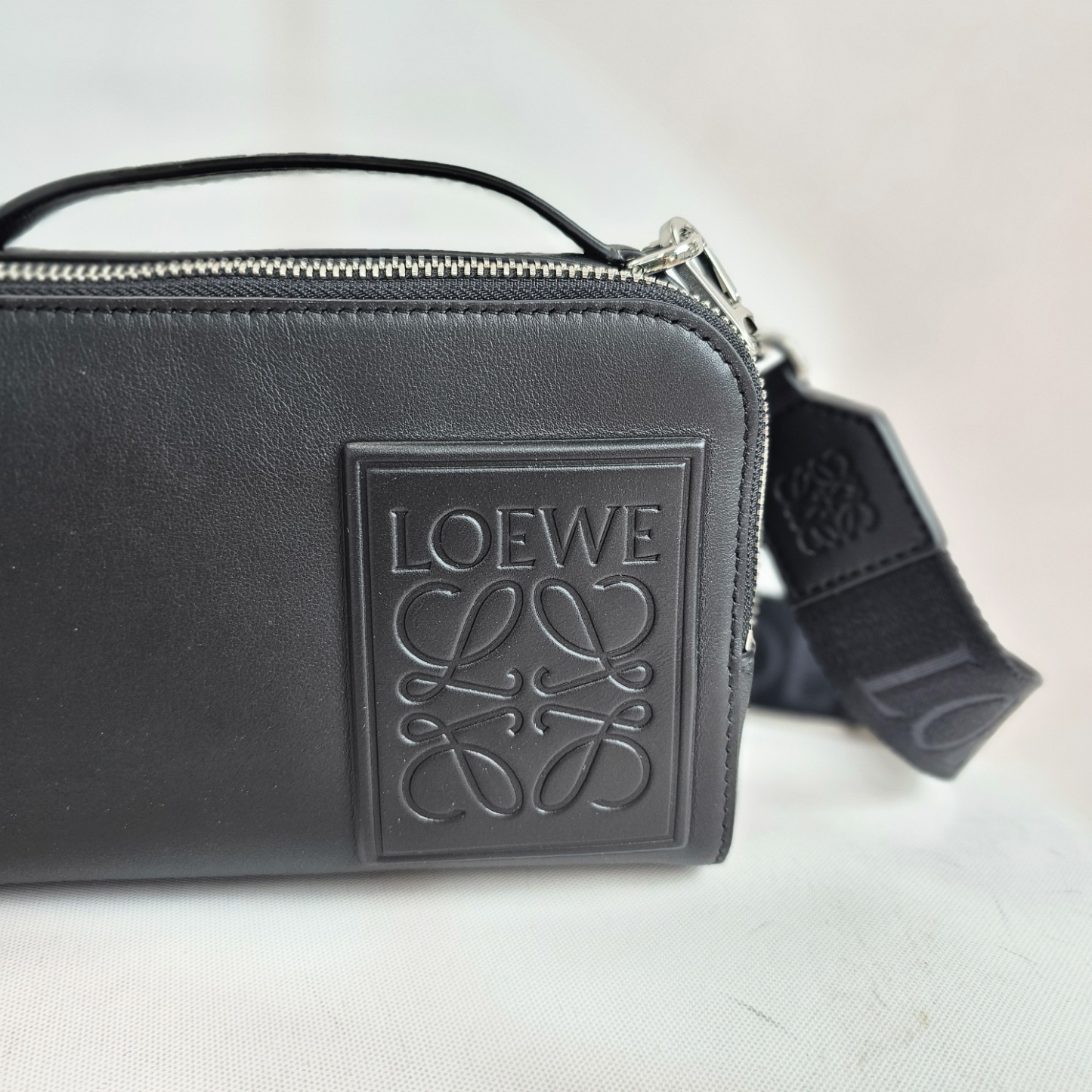 ★人気★【LOEWE】★MINI CAMERA ショルダーバッグ★