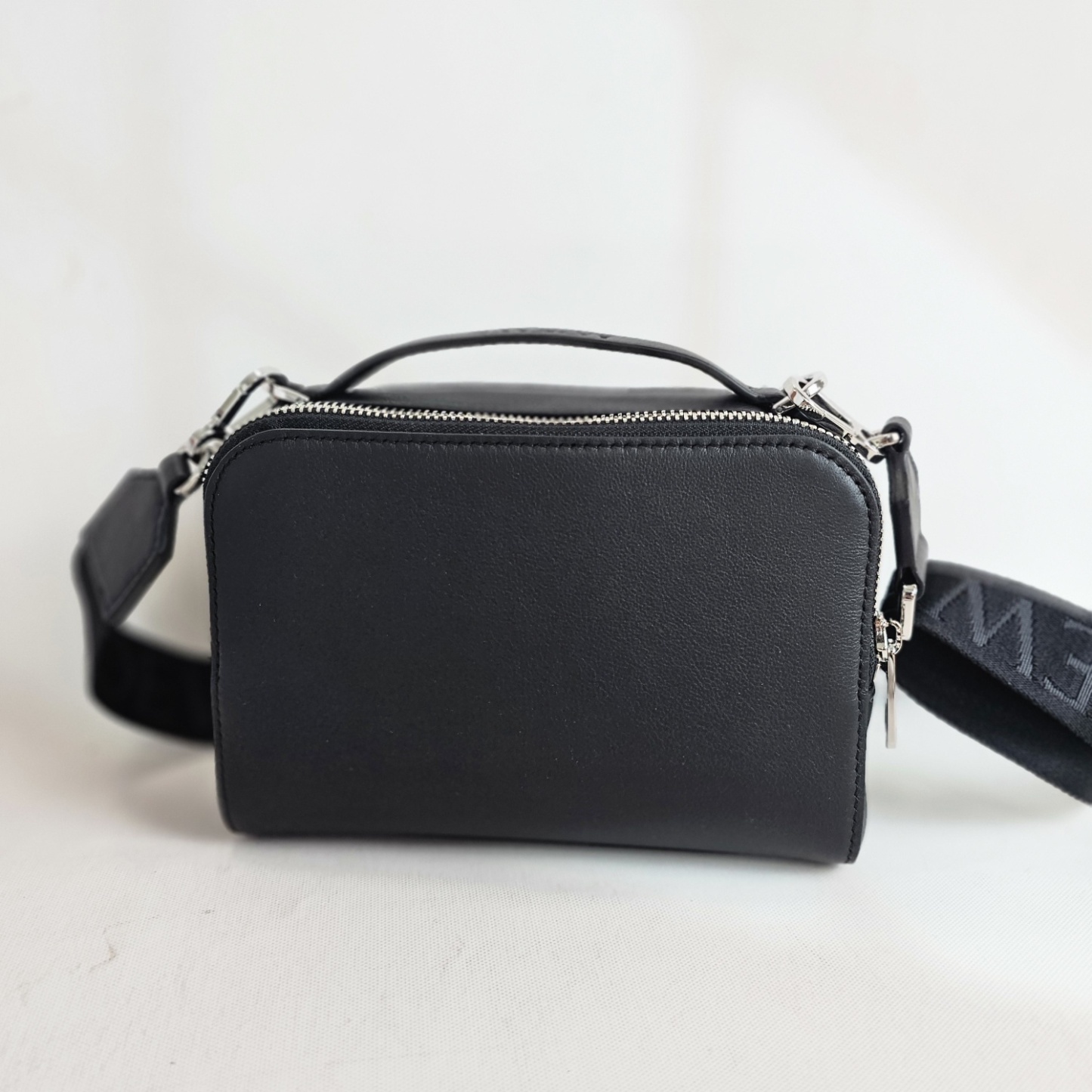 ★人気★【LOEWE】★MINI CAMERA ショルダーバッグ★