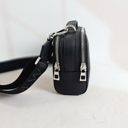 ★人気★【LOEWE】★MINI CAMERA ショルダーバッグ★