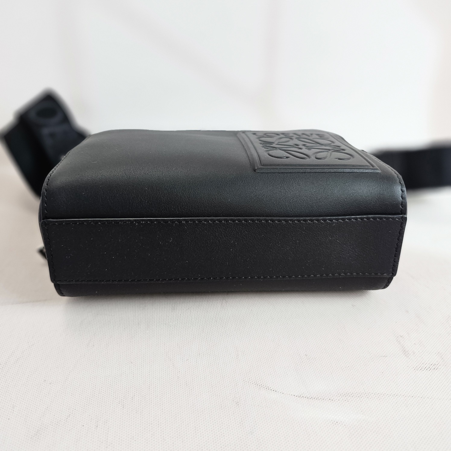 ★人気★【LOEWE】★MINI CAMERA ショルダーバッグ★