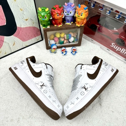 Louis Vuitton x Travis Scott x Nike Air Jordan 1 Low OG SP LV Monogram AJ1