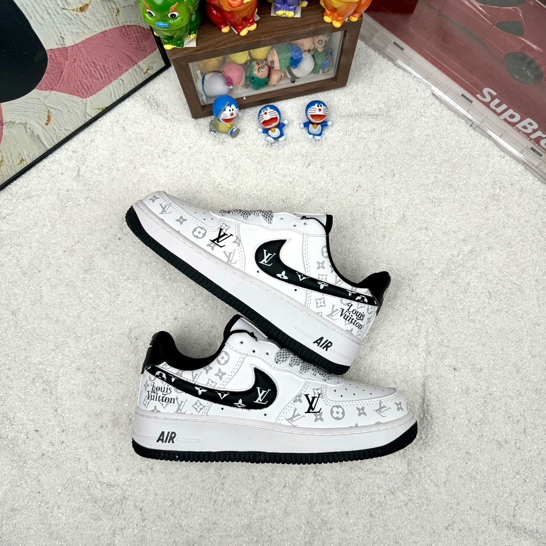 Louis Vuitton x Travis Scott x Nike Air Jordan 1 Low OG SP LV Monogram AJ1