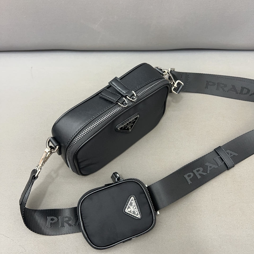 【PRADA】 3点セット メンズ カメラバッグ ショルダーバッグ お得