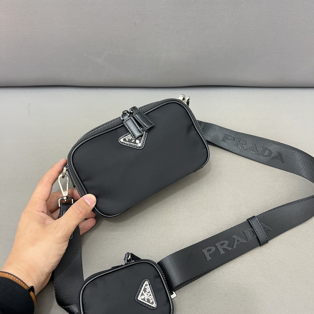 【PRADA】 3点セット メンズ カメラバッグ ショルダーバッグ お得