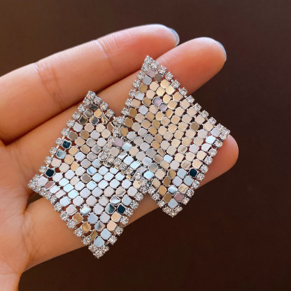 魔毯｜鋯鑽菱形耳墜｜S925銀針，3.9克重