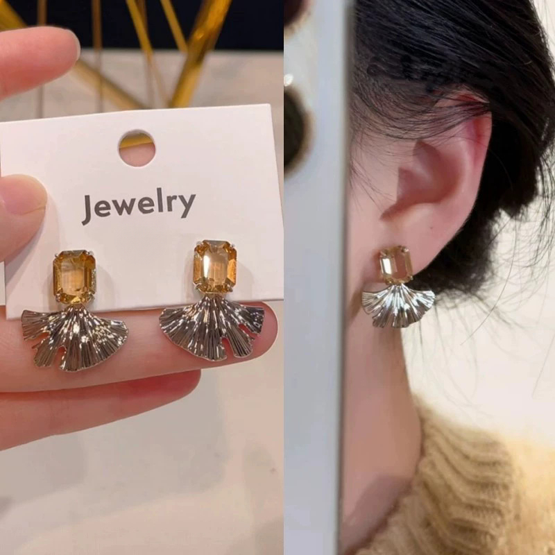 水鑽銀杏葉耳墜