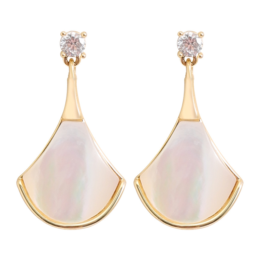 S925银针甜美精致极简风天然贝母扇形小裙子耳环女高级感百搭耳饰