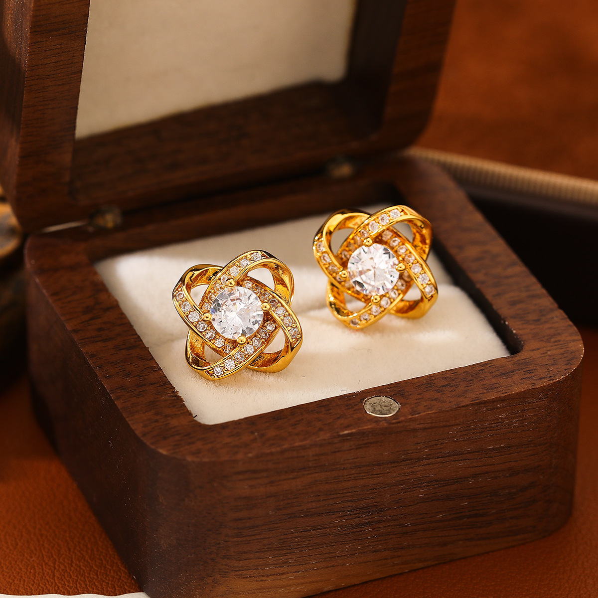 小香風四葉草優雅耳钉